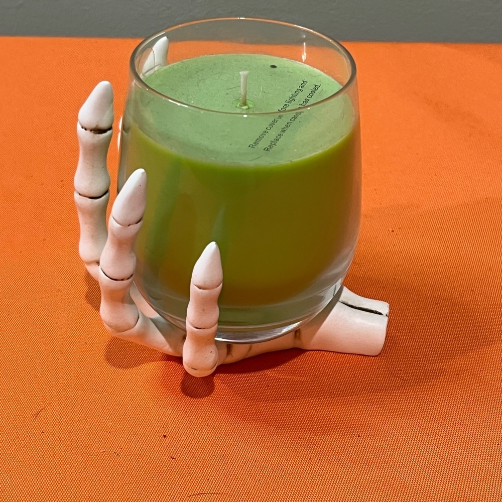6/$25
Green Candle in Skeleton Hand Holder - Picture 1 of 13